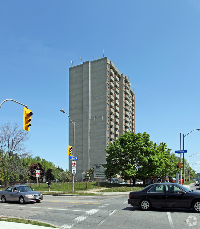 Primary Photo - Seneca Towers