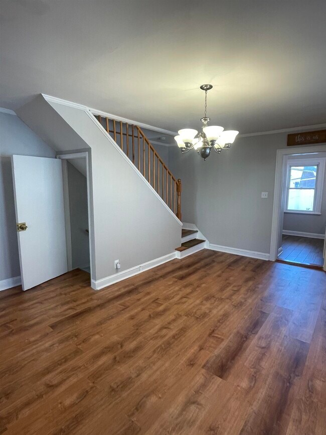 Building Photo - 42 Intervale Rd