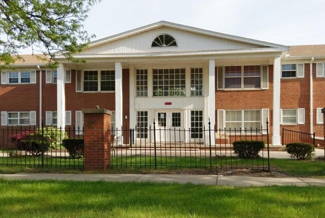 Foto del edificio - 25301 Five Mile #106