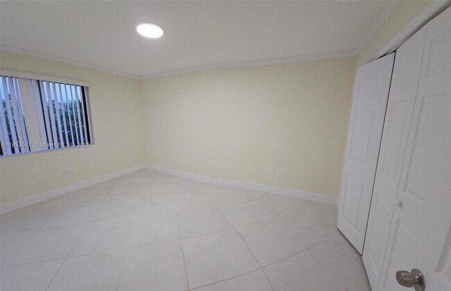 Foto del edificio - 46 NW 35th St