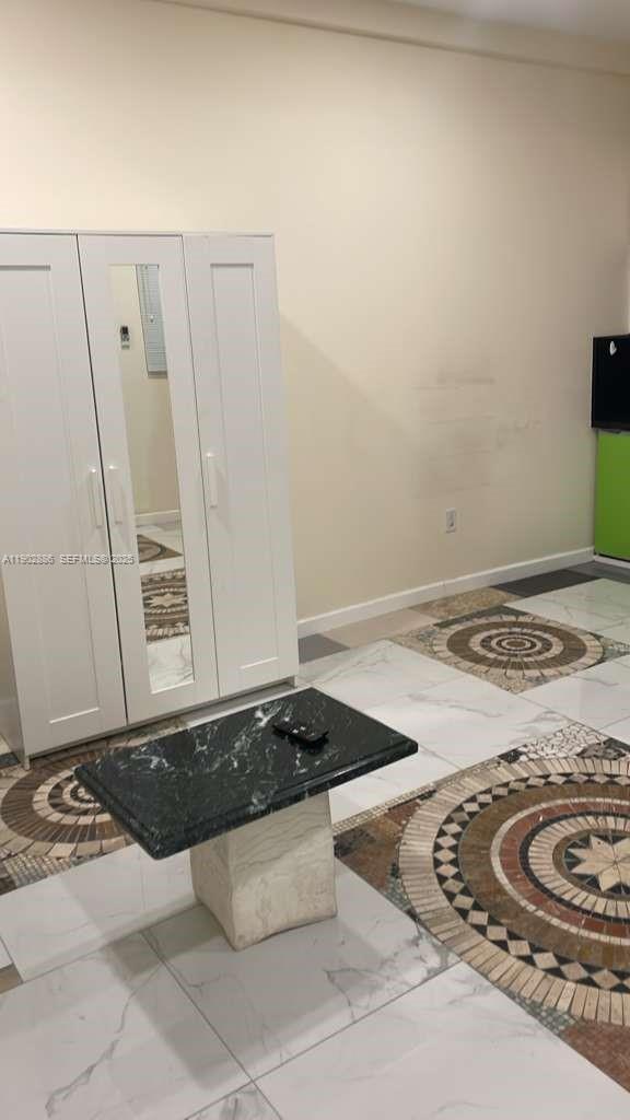 Foto del edificio - 1150 Normandy Dr