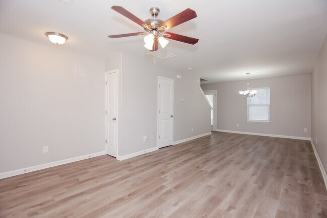 Foto del edificio - 6424 Pennacook Dr