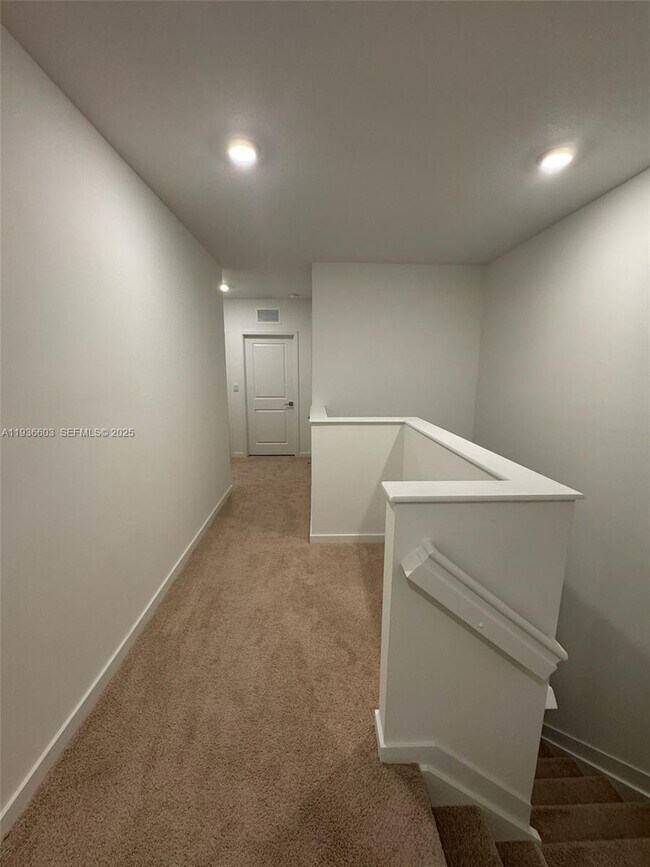 Foto del edificio - 141 NE 13th St