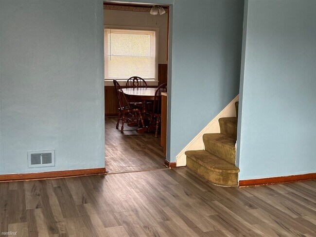 Building Photo - 3 br, 1.5 bath Duplex - 169 8th Street 169