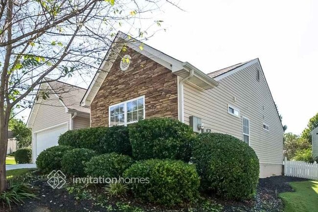 Building Photo - 122 Greystone Cir