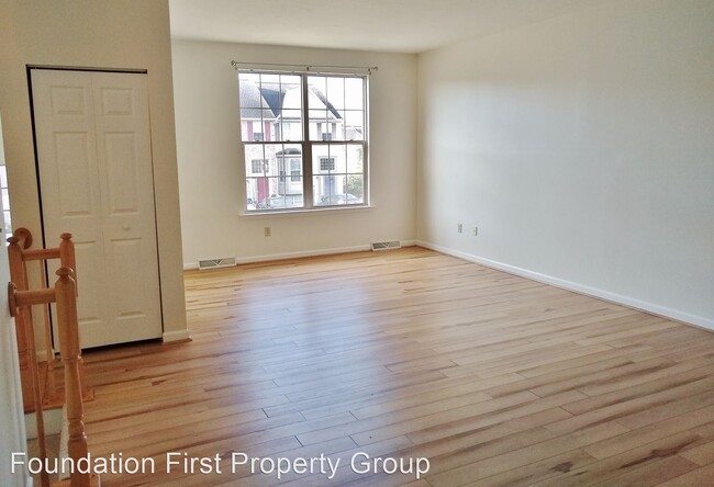 Building Photo - 3 br, 2.5 bath House - 1283 Wanda Drive