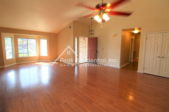 Foto del edificio - 3 br, 2 bath House - 103 Dyrell Way