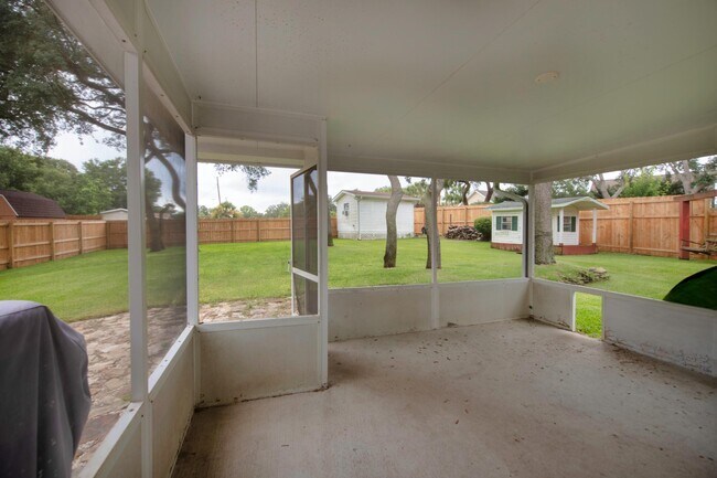 Foto del edificio - 20 Dogwood Ln