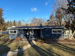 Building Photo - 2300 Midvale Ave