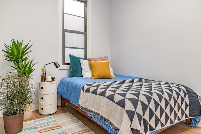 Foto del edificio - 1441 Bushwick Ave