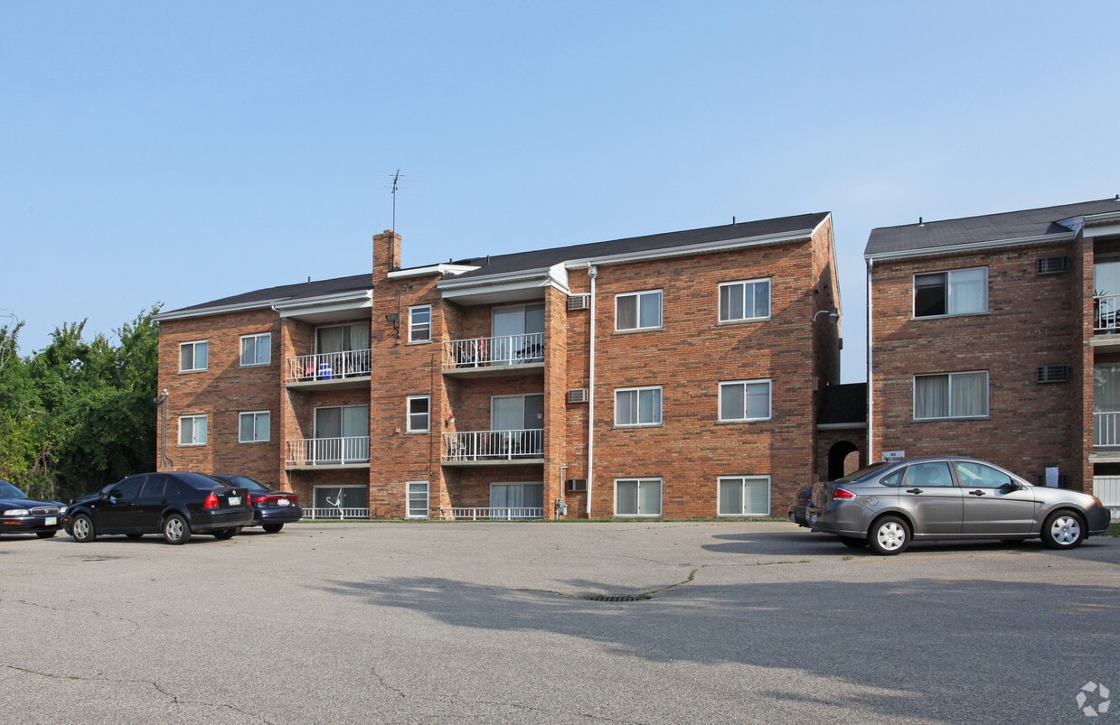 3203 Midway Ave - 3203-3211 Midway Ave