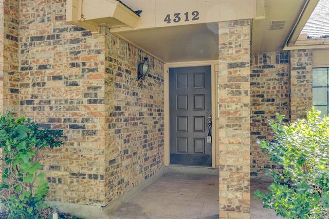 Building Photo - 4312 Windsor Dr