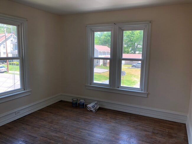 Building Photo - 1203 Market St