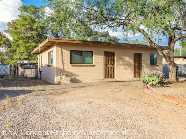 Building Photo - 2 br, 1 bath House - 5019 E. Fairmount