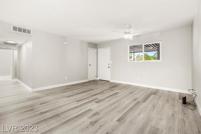 Building Photo - Completely renovated 3 bedroom 2 bath home...