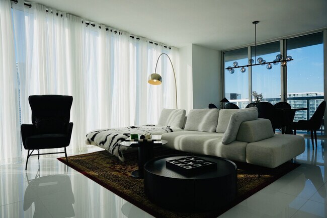 Foto del edificio - 631 Brickell Ave