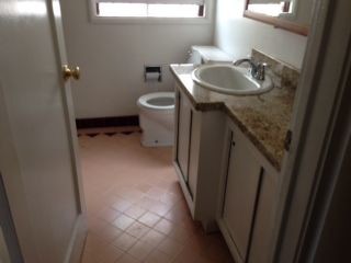 Foto del edificio - 10448 Longfellow Ave