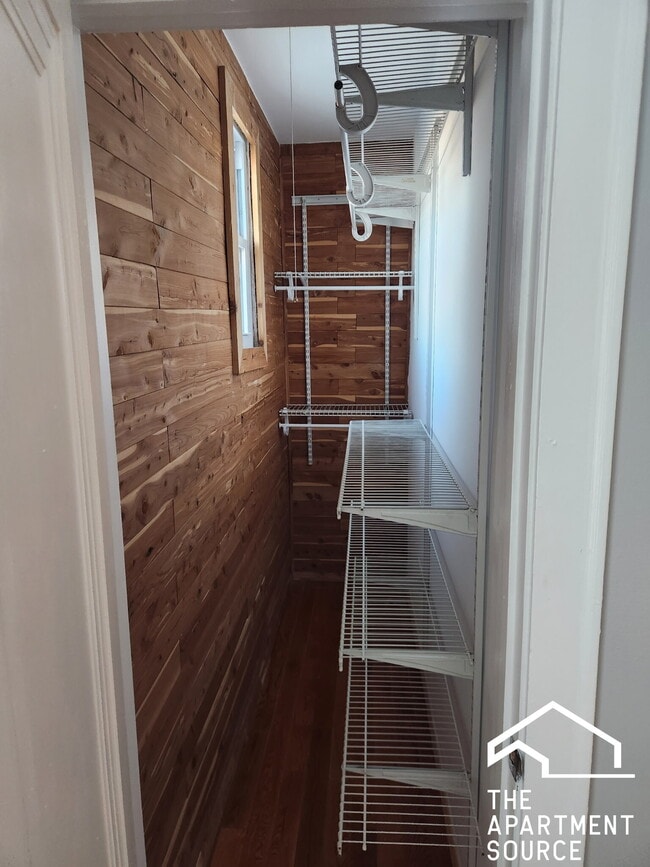 Foto del edificio - 2838 W Addison St