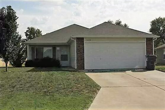 Primary Photo - 2619 E Conquest St