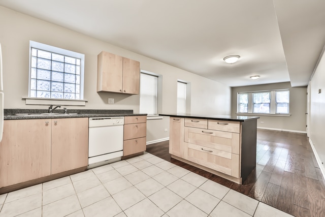 Foto del edificio - 3231 N Ridgeway Ave