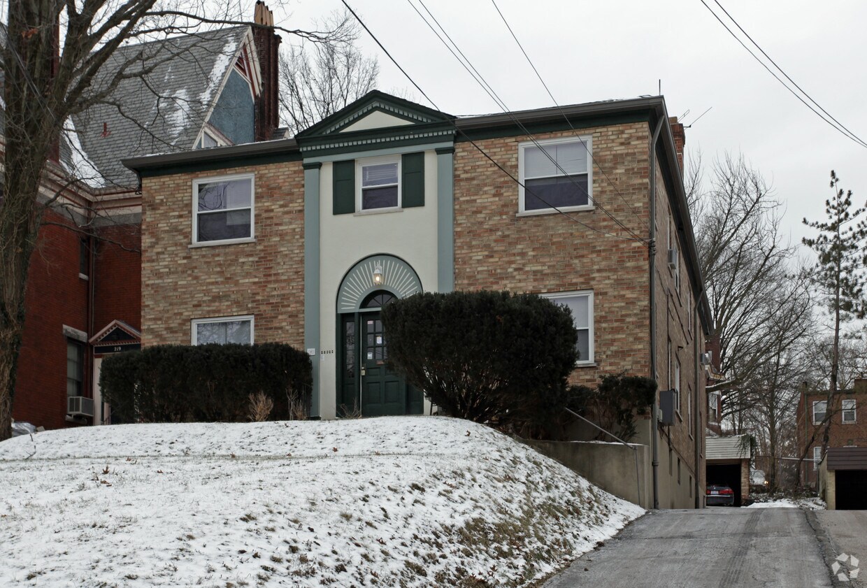 Foto principal - 225 Loraine Ave
