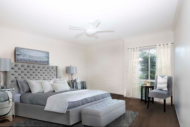 Foto del edificio - 272 S Lasky Dr