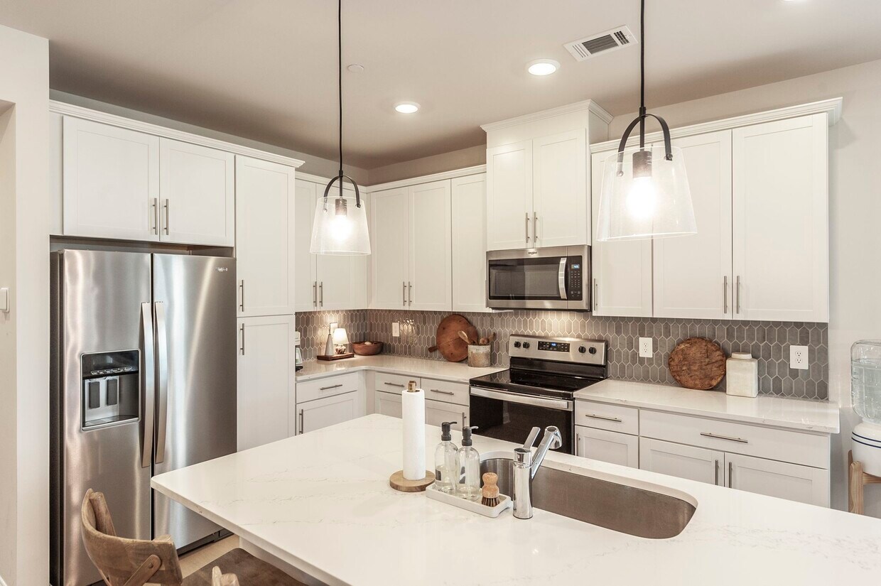 Foto del edificio - 204 Douglas Bend Rd