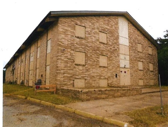 Building Photo - 3325 Haberer Ave