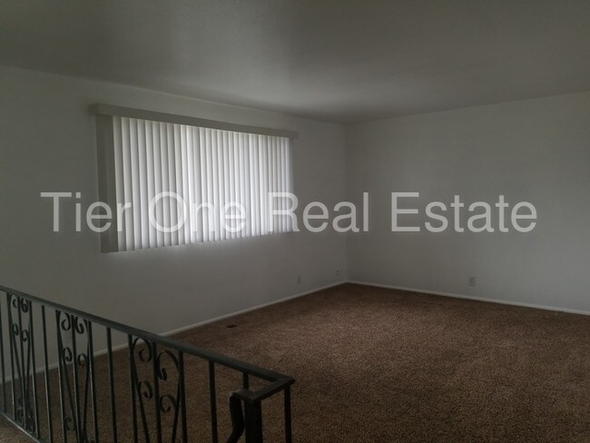 Building Photo - 248 E Crestone Ave