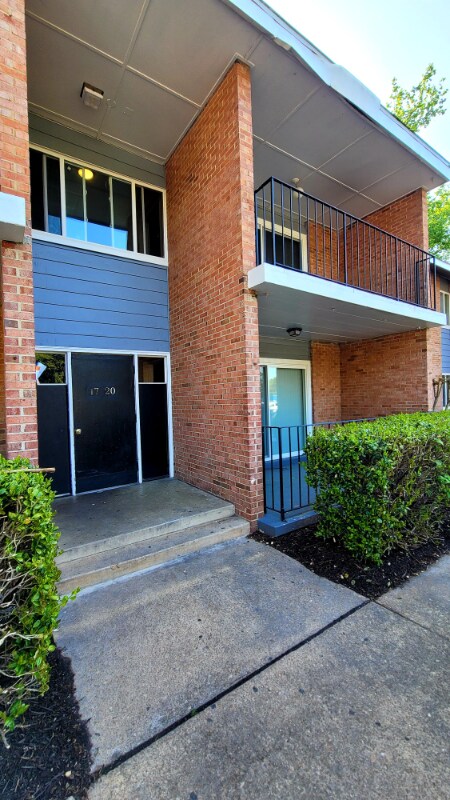 Foto del edificio - 1700 Carlisle Ave