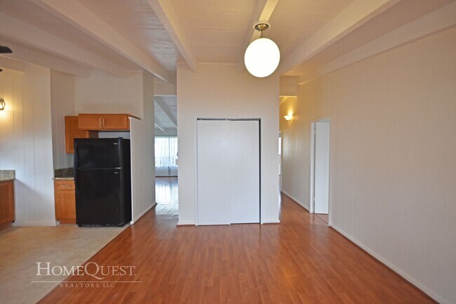 Foto del edificio - 3/2 Single Family Home in Kokohead Terrace, Hawaii Kai - $3500