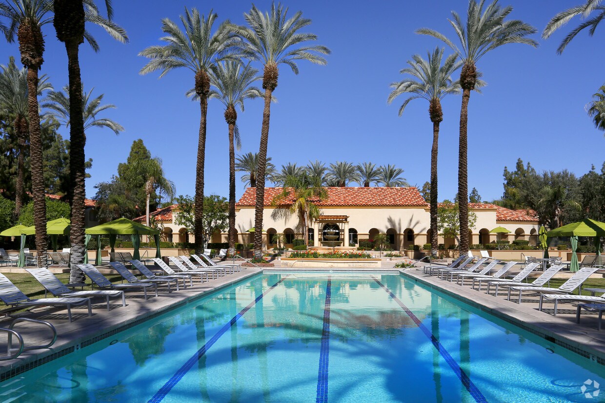 Foto principal - The Regent Palm Desert Apartment Homes