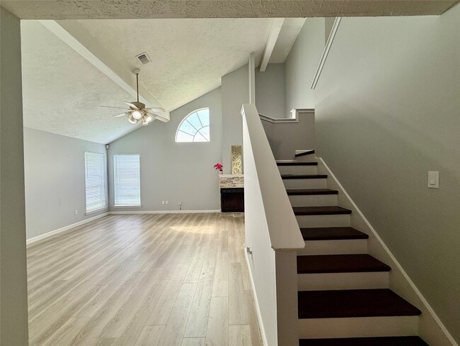 Foto del edificio - 9418 Westacre Pl