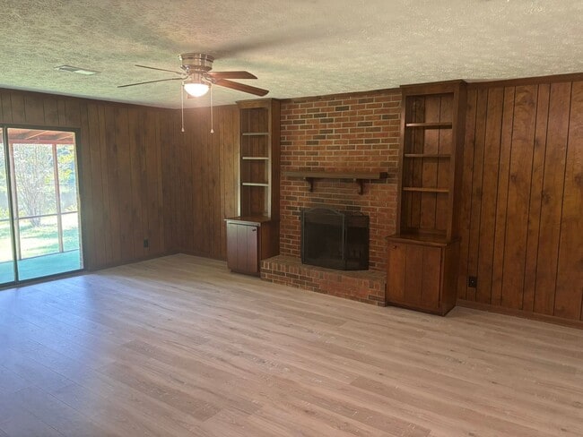 Building Photo - 41 Mallard Ln