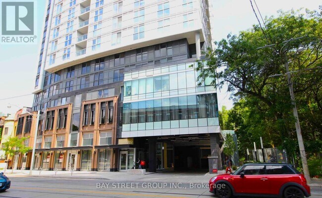 Building Photo - 219-2219 Dundas St E