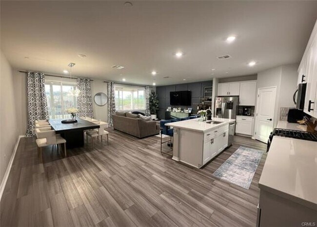 Foto del edificio - Stunning Pool Home