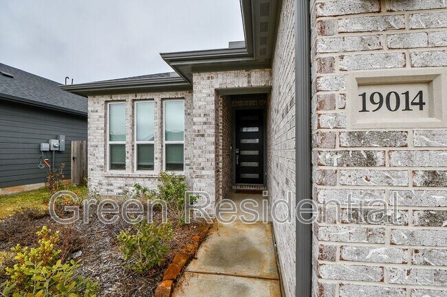 Foto del edificio - 19014 Whitehaven Bend Ln