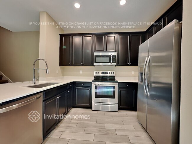 Foto del edificio - 655 Cherry Ridge Dr