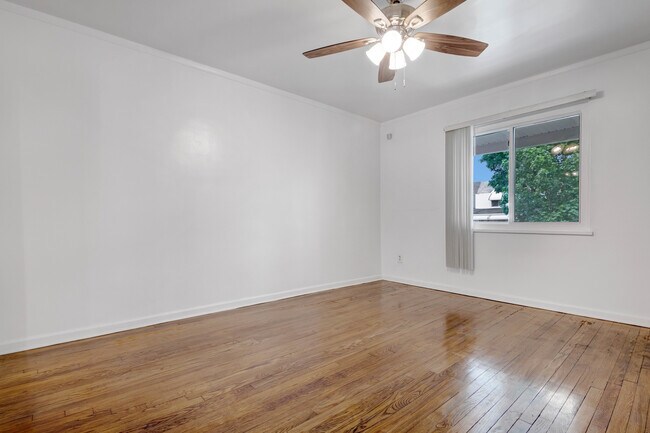 Foto del edificio - 3337 Blaine St NE