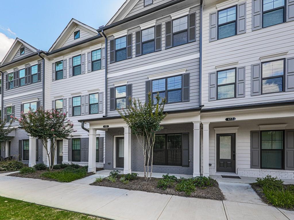 Foto principal - 419 Stovall Pl