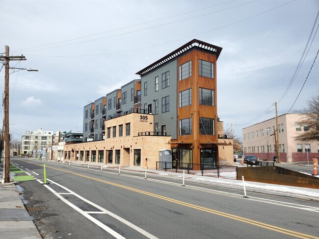 Foto del edificio - 305 Webster Ave