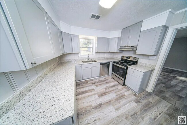 Foto del edificio - 308 Butler St