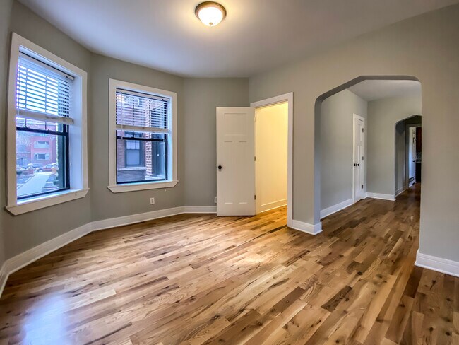 Foto del edificio - 4413 N Wolcott Ave