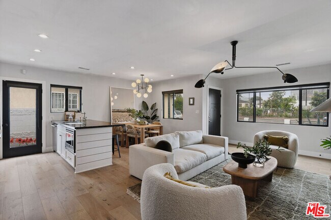 Foto del edificio - 5541 Boden St