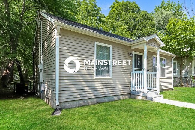 Foto del edificio - 2 Bedroom Pet-Friendly Home in Louisville,...