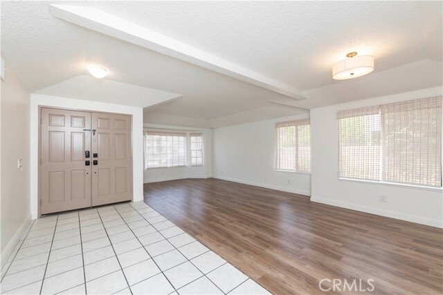 Building Photo - 2236 Seaview Dr