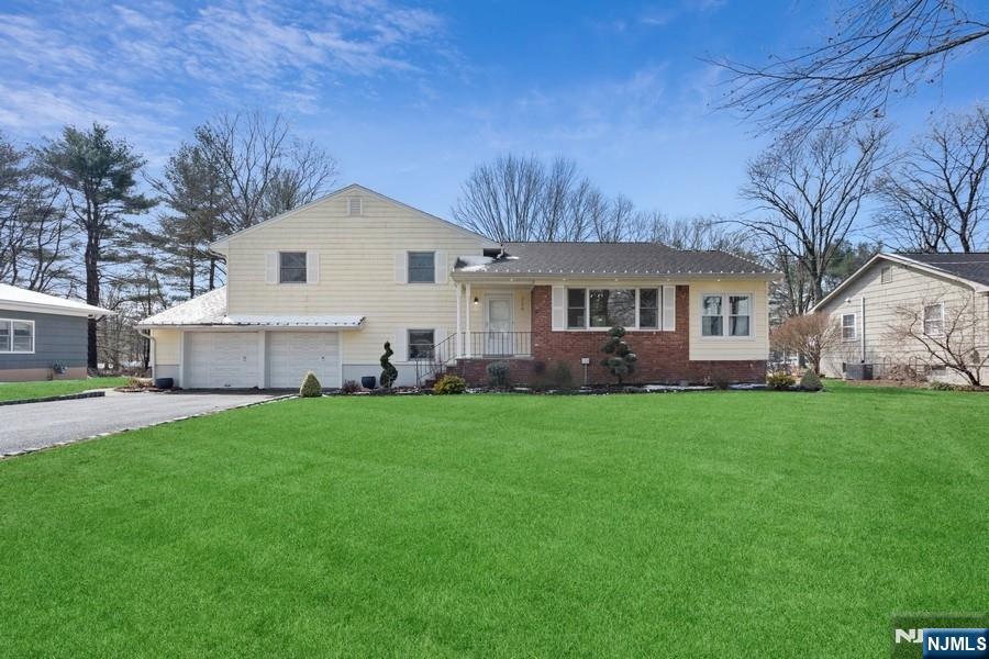 Foto principal - 234 Totowa Rd