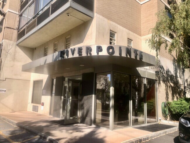 Foto del edificio - 2287 Johnson Ave