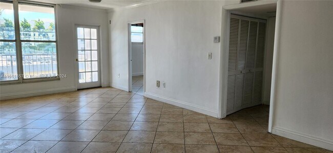 Foto del edificio - 1300 Lincoln Rd