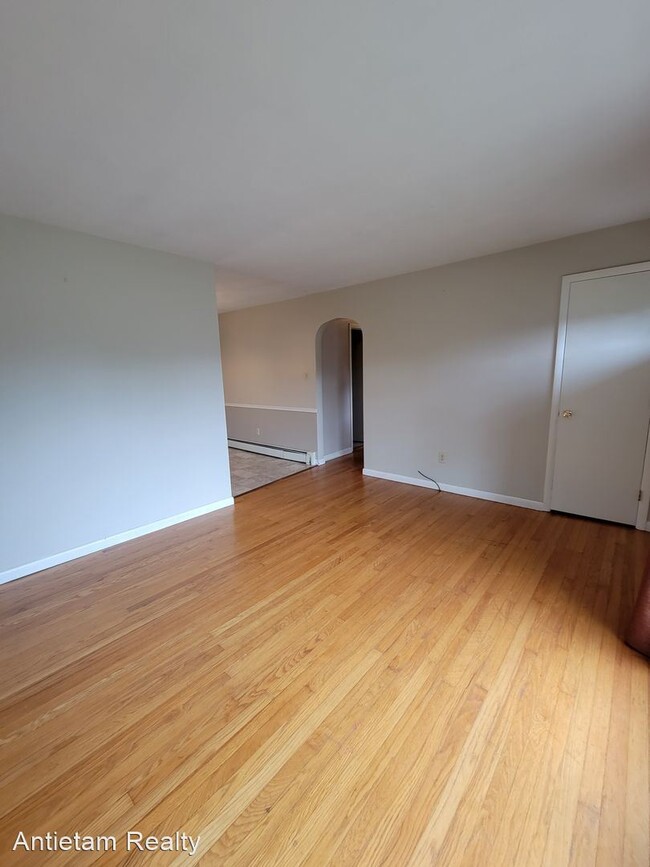 Building Photo - 3 br, 1 bath House - 2174 New Franklin Road